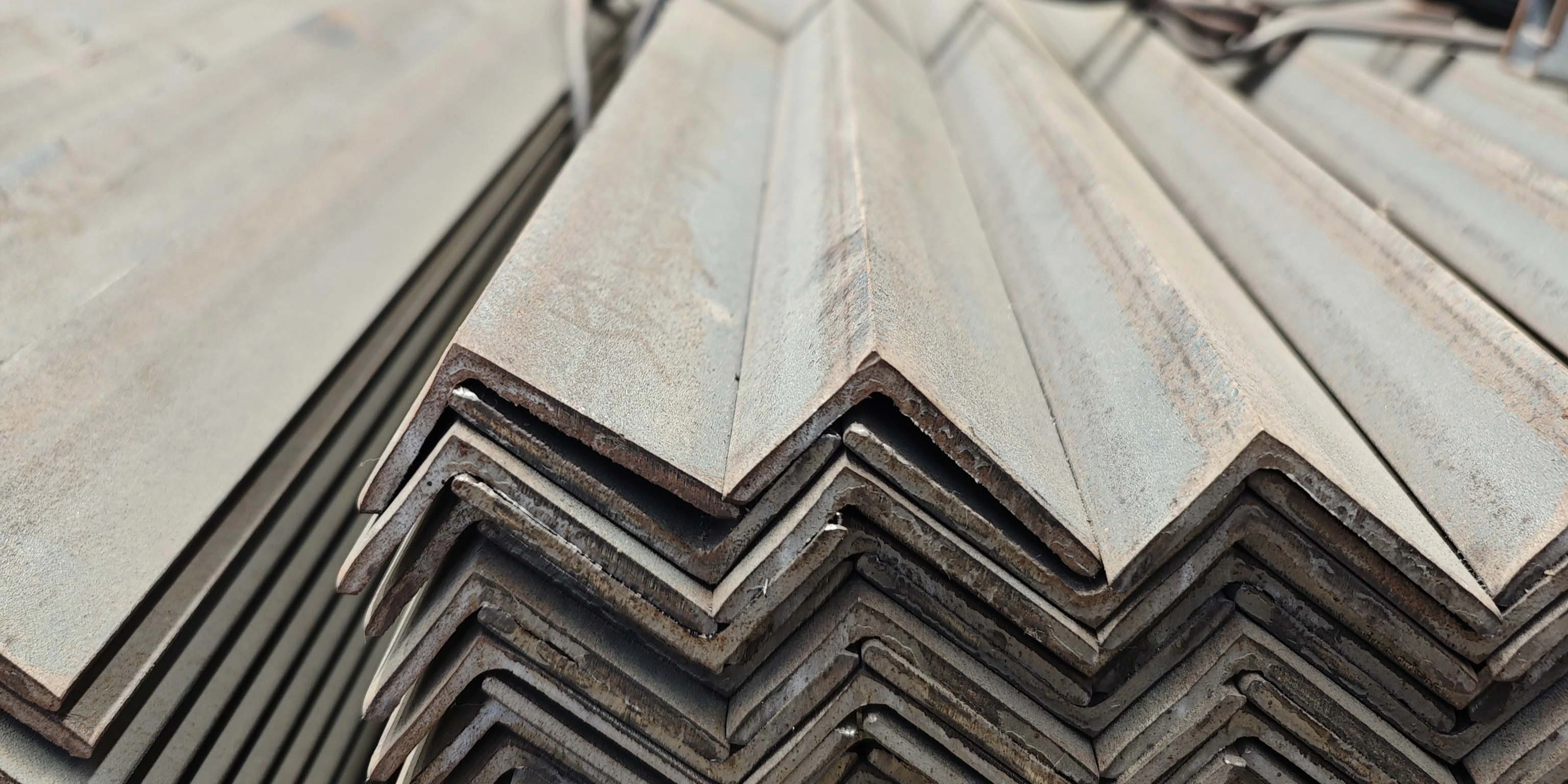Carbon Steel Unequal Angle Bar Carbon Steel Unequal Angle Bar