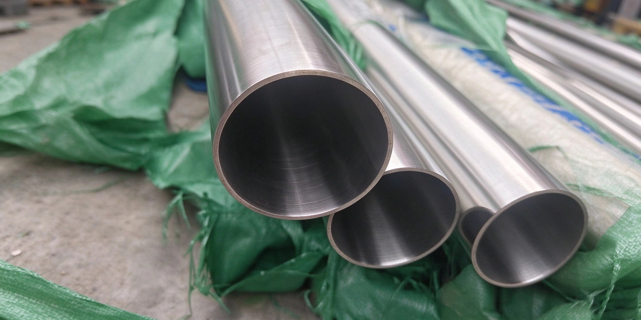 Large Diameter Stainless Steel Tubing Large Diameter Stainless Steel Tubing